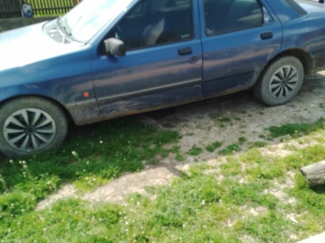Синий Форд Сиерра, объемом двигателя 2 л и пробегом 3 тыс. км за 1200 $, фото 4 на Automoto.ua
