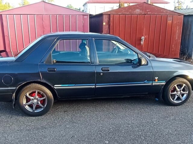 Синий Форд Сиерра, объемом двигателя 2 л и пробегом 428 тыс. км за 1000 $, фото 1 на Automoto.ua