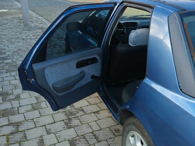 Синий Форд Сиерра, объемом двигателя 2 л и пробегом 3 тыс. км за 1600 $, фото 11 на Automoto.ua