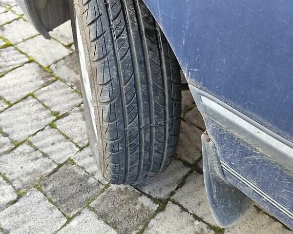 Синий Форд Сиерра, объемом двигателя 2 л и пробегом 100 тыс. км за 1600 $, фото 2 на Automoto.ua