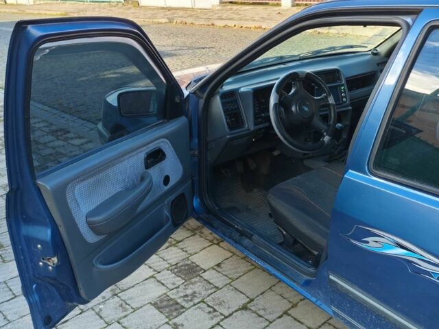 Синий Форд Сиерра, объемом двигателя 2 л и пробегом 3 тыс. км за 1600 $, фото 5 на Automoto.ua