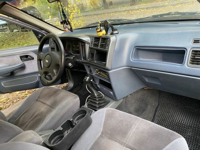 Синий Форд Сиерра, объемом двигателя 1.6 л и пробегом 61 тыс. км за 700 $, фото 13 на Automoto.ua