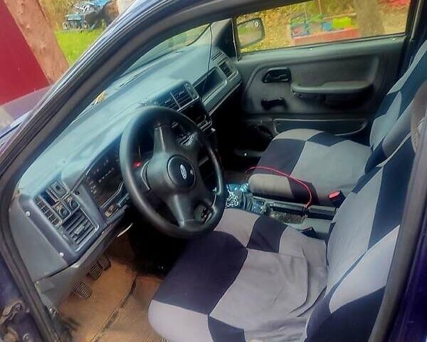 Синій Форд Сієрра, об'ємом двигуна 2 л та пробігом 50 тис. км за 750 $, фото 11 на Automoto.ua