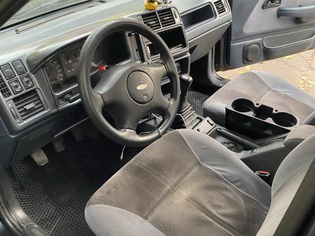 Синий Форд Сиерра, объемом двигателя 1.6 л и пробегом 61 тыс. км за 700 $, фото 12 на Automoto.ua