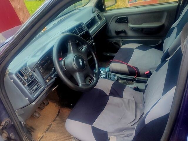 Синій Форд Сієрра, об'ємом двигуна 2 л та пробігом 50 тис. км за 750 $, фото 13 на Automoto.ua