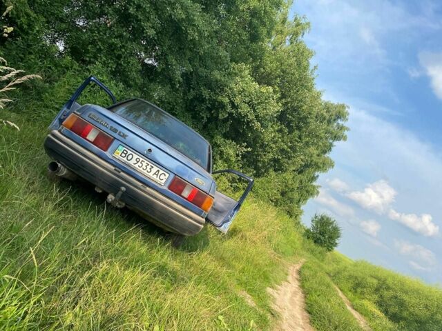 Синий Форд Сиерра, объемом двигателя 2 л и пробегом 150 тыс. км за 850 $, фото 1 на Automoto.ua