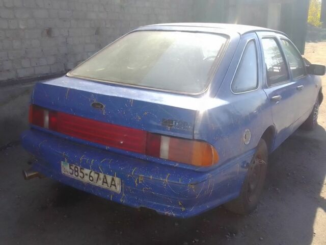 Синій Форд Сієрра, об'ємом двигуна 1.6 л та пробігом 1 тис. км за 719 $, фото 2 на Automoto.ua
