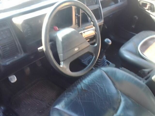 Синій Форд Сієрра, об'ємом двигуна 1.6 л та пробігом 1 тис. км за 719 $, фото 4 на Automoto.ua