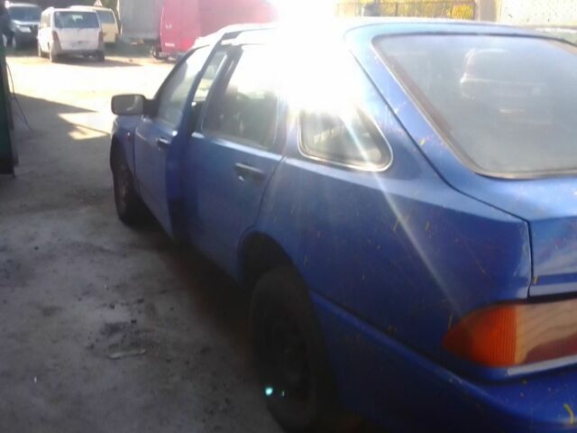 Синій Форд Сієрра, об'ємом двигуна 1.6 л та пробігом 1 тис. км за 719 $, фото 3 на Automoto.ua