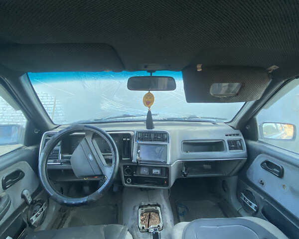 Синий Форд Сиерра, объемом двигателя 2.36 л и пробегом 80 тыс. км за 400 $, фото 3 на Automoto.ua