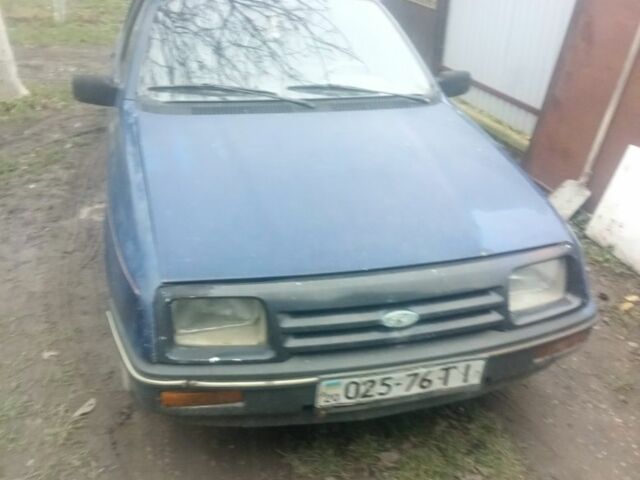 Синий Форд Сиерра, объемом двигателя 2.3 л и пробегом 500 тыс. км за 1020 $, фото 2 на Automoto.ua