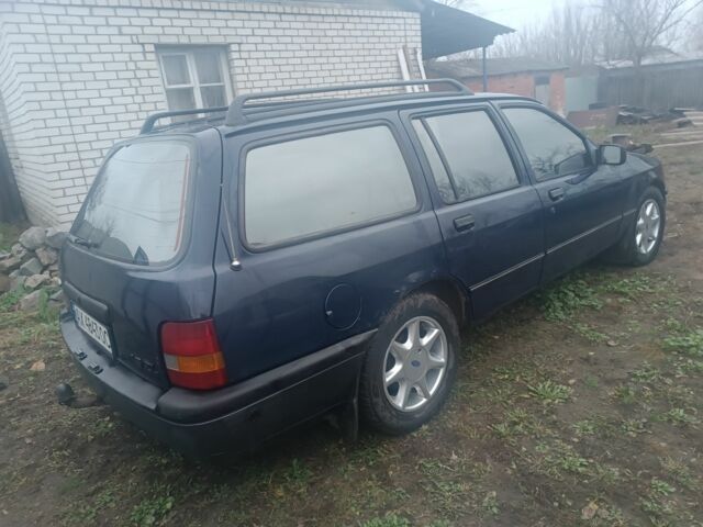 Синий Форд Сиерра, объемом двигателя 1.6 л и пробегом 500 тыс. км за 950 $, фото 6 на Automoto.ua