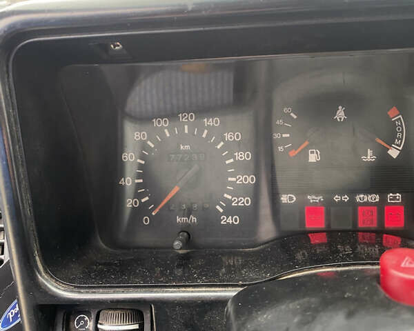 Синий Форд Сиерра, объемом двигателя 2 л и пробегом 300 тыс. км за 903 $, фото 7 на Automoto.ua