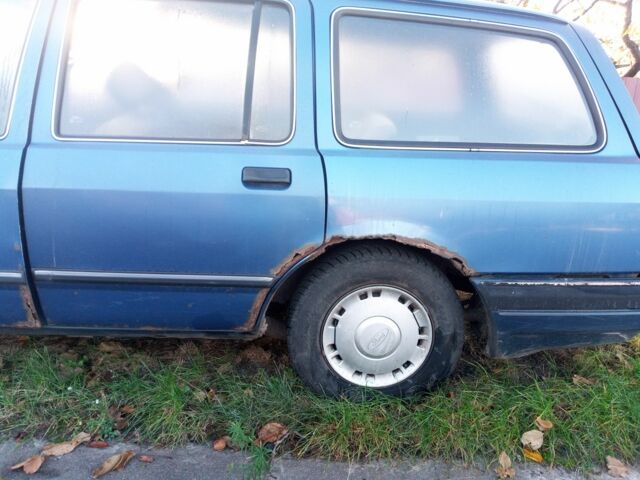 Синий Форд Сиерра, объемом двигателя 0 л и пробегом 150 тыс. км за 500 $, фото 3 на Automoto.ua