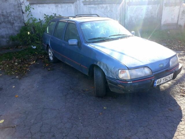 Синий Форд Сиерра, объемом двигателя 2 л и пробегом 300 тыс. км за 600 $, фото 2 на Automoto.ua
