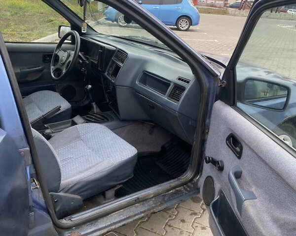 Синий Форд Сиерра, объемом двигателя 2 л и пробегом 300 тыс. км за 903 $, фото 4 на Automoto.ua