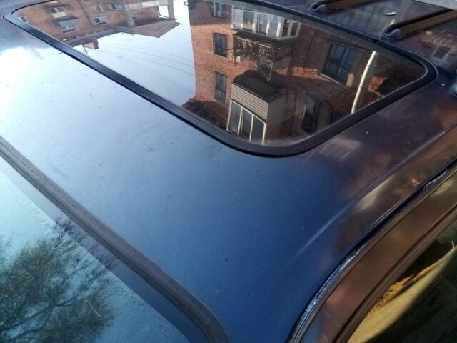 Синий Форд Сиерра, объемом двигателя 2 л и пробегом 250 тыс. км за 400 $, фото 3 на Automoto.ua