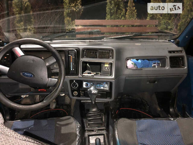 Синий Форд Сиерра, объемом двигателя 0 л и пробегом 300 тыс. км за 850 $, фото 5 на Automoto.ua