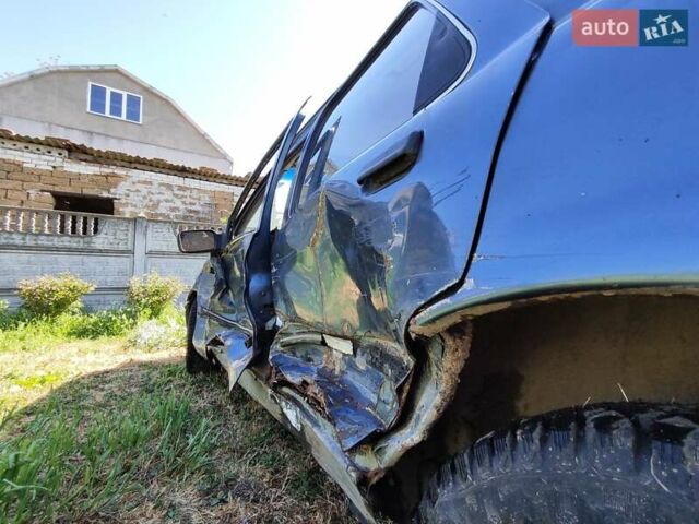 Синий Форд Сиерра, объемом двигателя 2 л и пробегом 100 тыс. км за 920 $, фото 38 на Automoto.ua
