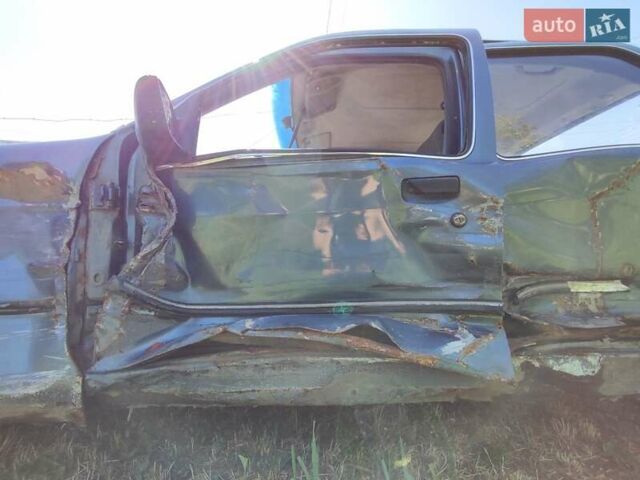 Синий Форд Сиерра, объемом двигателя 2 л и пробегом 100 тыс. км за 920 $, фото 36 на Automoto.ua