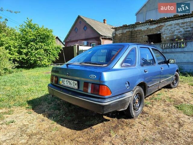 Синий Форд Сиерра, объемом двигателя 2 л и пробегом 100 тыс. км за 920 $, фото 10 на Automoto.ua