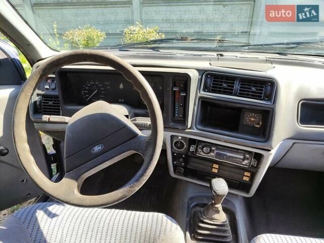 Синий Форд Сиерра, объемом двигателя 2 л и пробегом 100 тыс. км за 920 $, фото 30 на Automoto.ua