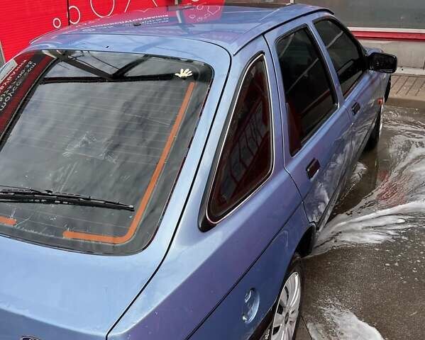 Синий Форд Сиерра, объемом двигателя 1.99 л и пробегом 350 тыс. км за 999 $, фото 11 на Automoto.ua