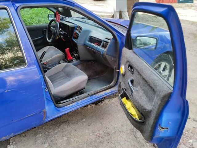 Синій Форд Сієрра, об'ємом двигуна 2 л та пробігом 1 тис. км за 650 $, фото 2 на Automoto.ua