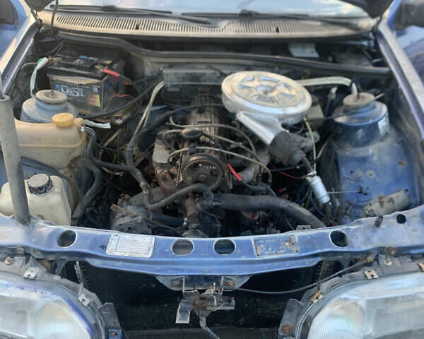 Синій Форд Сієрра, об'ємом двигуна 1.8 л та пробігом 200 тис. км за 600 $, фото 11 на Automoto.ua