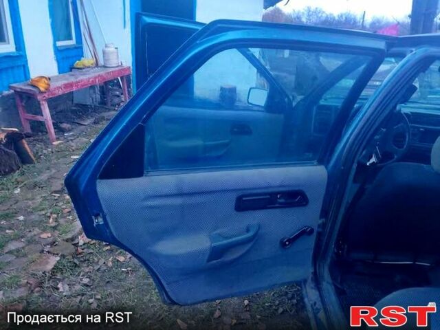 Синий Форд Сиерра, объемом двигателя 2.3 л и пробегом 0 тыс. км за 710 $, фото 9 на Automoto.ua