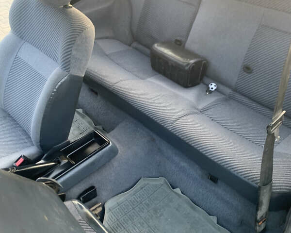 Синій Форд Сієрра, об'ємом двигуна 1.8 л та пробігом 200 тис. км за 600 $, фото 4 на Automoto.ua