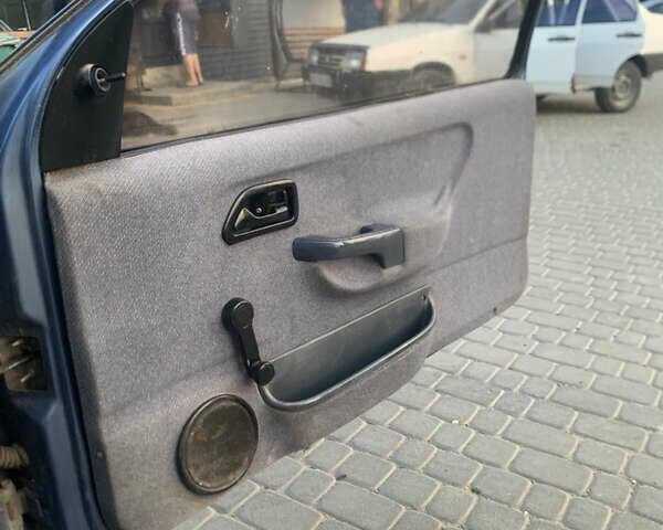 Синій Форд Сієрра, об'ємом двигуна 1.8 л та пробігом 200 тис. км за 600 $, фото 10 на Automoto.ua