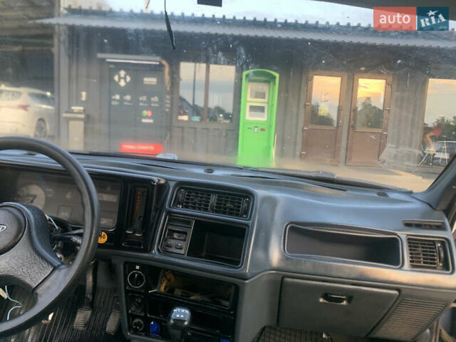 Синій Форд Сієрра, об'ємом двигуна 1.8 л та пробігом 200 тис. км за 600 $, фото 7 на Automoto.ua