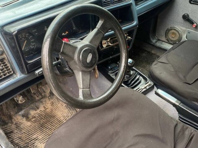 Синий Форд Сиерра, объемом двигателя 1.6 л и пробегом 30 тыс. км за 950 $, фото 2 на Automoto.ua