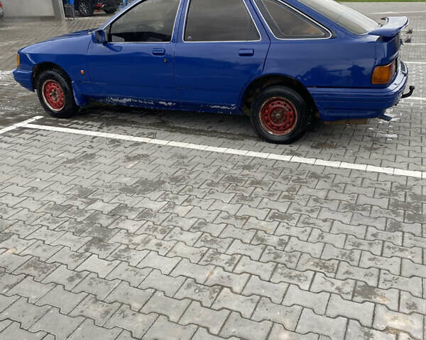Синий Форд Сиерра, объемом двигателя 0 л и пробегом 30 тыс. км за 950 $, фото 3 на Automoto.ua