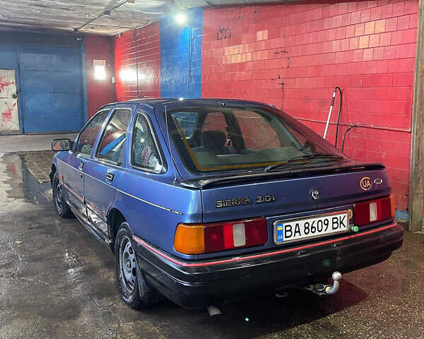 Синий Форд Сиерра, объемом двигателя 2 л и пробегом 270 тыс. км за 1300 $, фото 10 на Automoto.ua