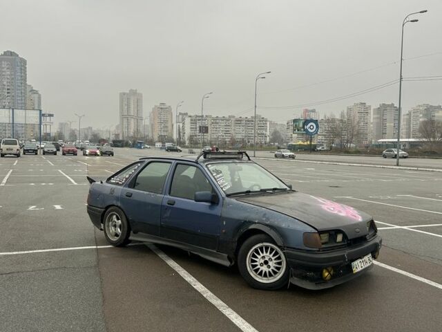 Синій Форд Сієрра, об'ємом двигуна 2 л та пробігом 104 тис. км за 1500 $, фото 5 на Automoto.ua