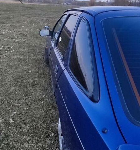 Синій Форд Сієрра, об'ємом двигуна 2 л та пробігом 320 тис. км за 1000 $, фото 6 на Automoto.ua