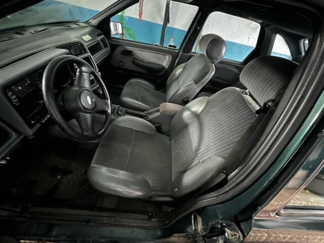 Зеленый Форд Сиерра, объемом двигателя 2 л и пробегом 450 тыс. км за 500 $, фото 6 на Automoto.ua