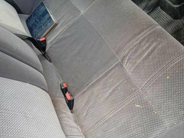 Форд Сієрра 1992 у Прилуках на Automoto.ua Зелений Форд Сієрра, об'ємом двигуна 2 л та пробігом 47 тис. км за 955 $, фото 2 на Automoto.ua