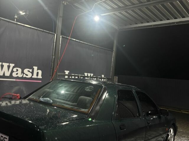 Зеленый Форд Сиерра, объемом двигателя 1.6 л и пробегом 100 тыс. км за 643 $, фото 5 на Automoto.ua