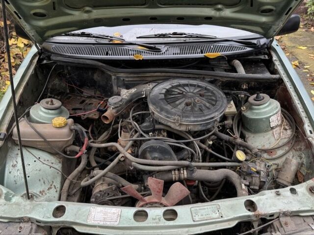 Форд Сиерра 1988 в Черкассах на Automoto.ua Зеленый Форд Сиерра, объемом двигателя 1.8 л и пробегом 200 тыс. км за 270 $, фото 4 на Automoto.ua