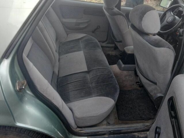 Зелений Форд Сієрра, об'ємом двигуна 1.8 л та пробігом 1 тис. км за 1300 $, фото 5 на Automoto.ua