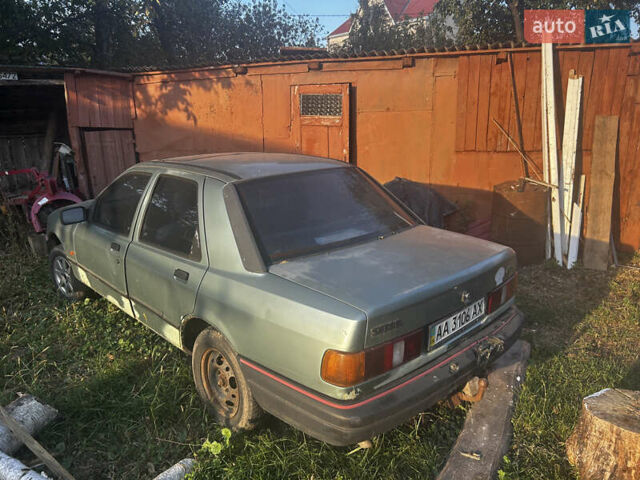 Зеленый Форд Сиерра, объемом двигателя 2 л и пробегом 400 тыс. км за 800 $, фото 6 на Automoto.ua