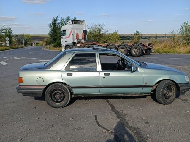 Зелений Форд Сієрра, об'ємом двигуна 2 л та пробігом 3 тис. км за 1500 $, фото 19 на Automoto.ua