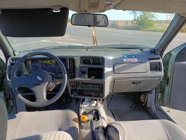 Зелений Форд Сієрра, об'ємом двигуна 2 л та пробігом 3 тис. км за 1500 $, фото 8 на Automoto.ua