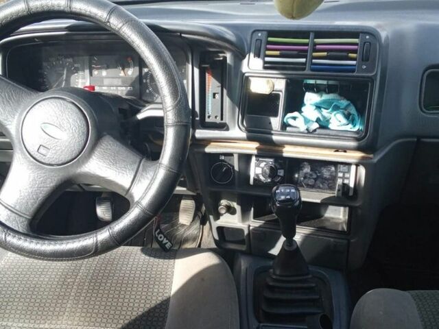 Зеленый Форд Сиерра, объемом двигателя 1.6 л и пробегом 3 тыс. км за 1200 $, фото 3 на Automoto.ua