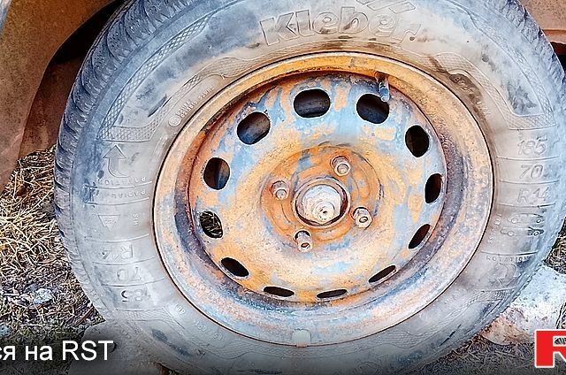 Зеленый Форд Сиерра, объемом двигателя 2 л и пробегом 0 тыс. км за 360 $, фото 4 на Automoto.ua