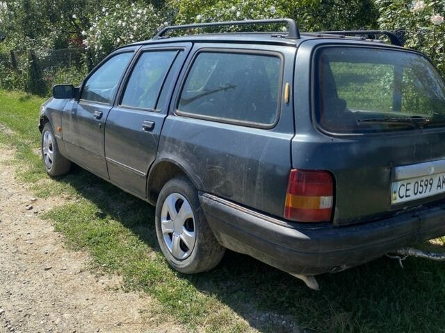 Зеленый Форд Сиерра, объемом двигателя 1.8 л и пробегом 250 тыс. км за 400 $, фото 2 на Automoto.ua