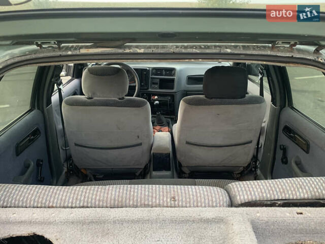 Зелений Форд Сієрра, об'ємом двигуна 1.8 л та пробігом 250 тис. км за 700 $, фото 7 на Automoto.ua